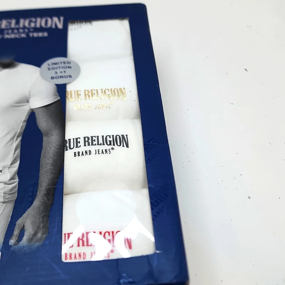 TRUE RELIGION V-NECK TEES 3+1 PACKAGE